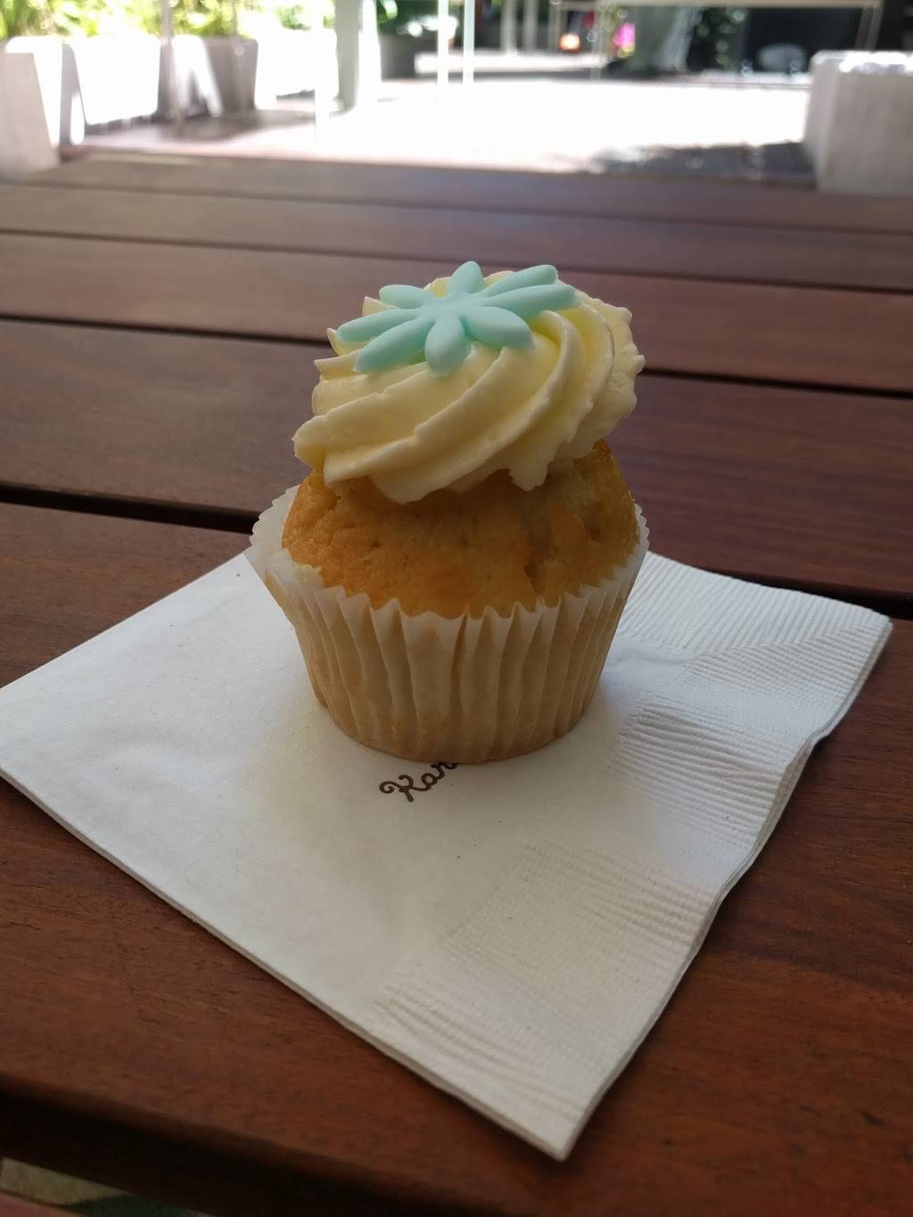 Karas Cupcakes | bakery | Three Embarcadero Center, San Francisco, CA 94111, USA | 4153912588 OR +1 415-391-2588