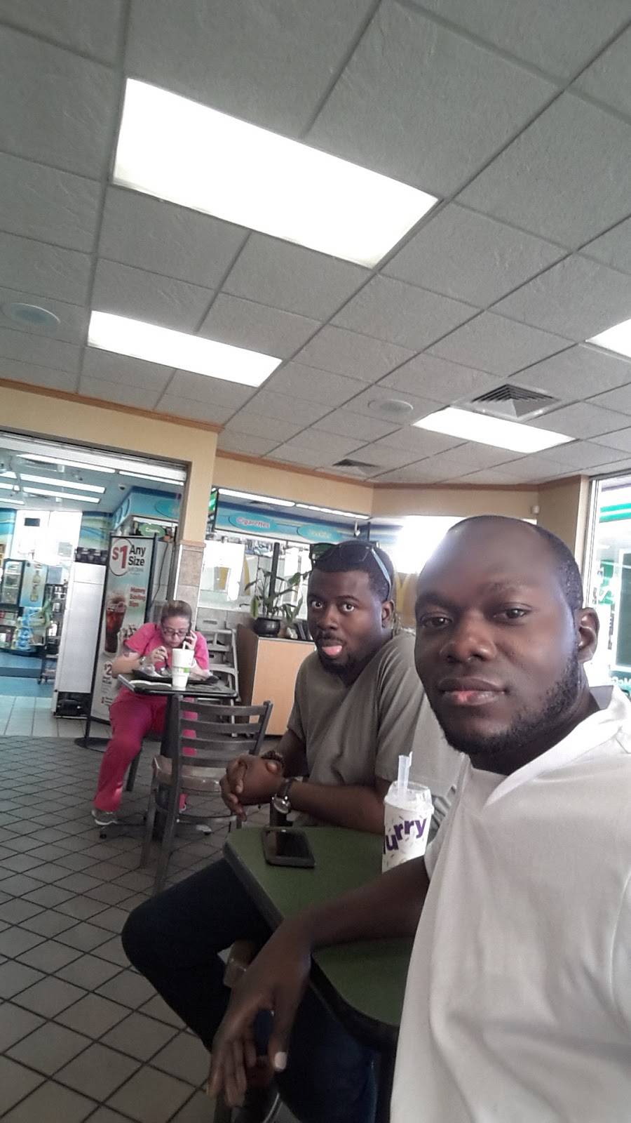 BP | restaurant | 1841 W Devon Ave, Chicago, IL 60660, USA | 7733383911 OR +1 773-338-3911