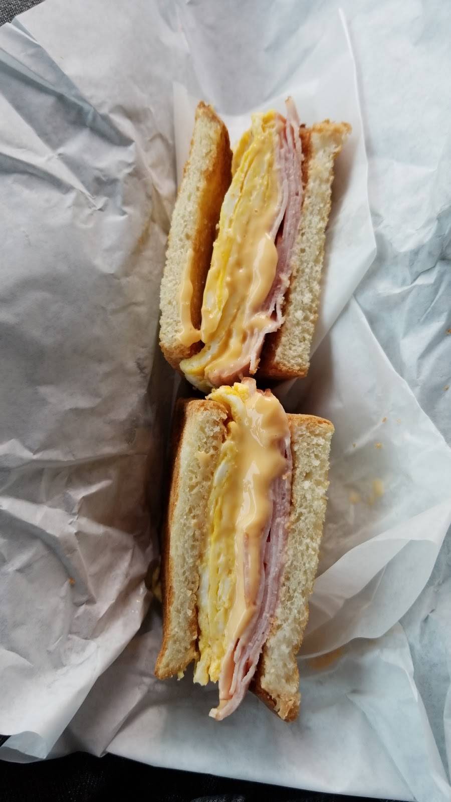 Lakeside Cafe | meal takeaway | 3700 S Susan St # 190, Santa Ana, CA 92704, USA | 7149572744 OR +1 714-957-2744