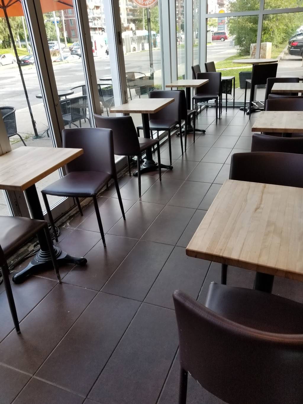 Café Net-Work | restaurant | 473 Boulevard de la Côte Vertu, Saint-Laurent, QC H4L 1X7, Canada | 5143122968 OR +1 514-312-2968