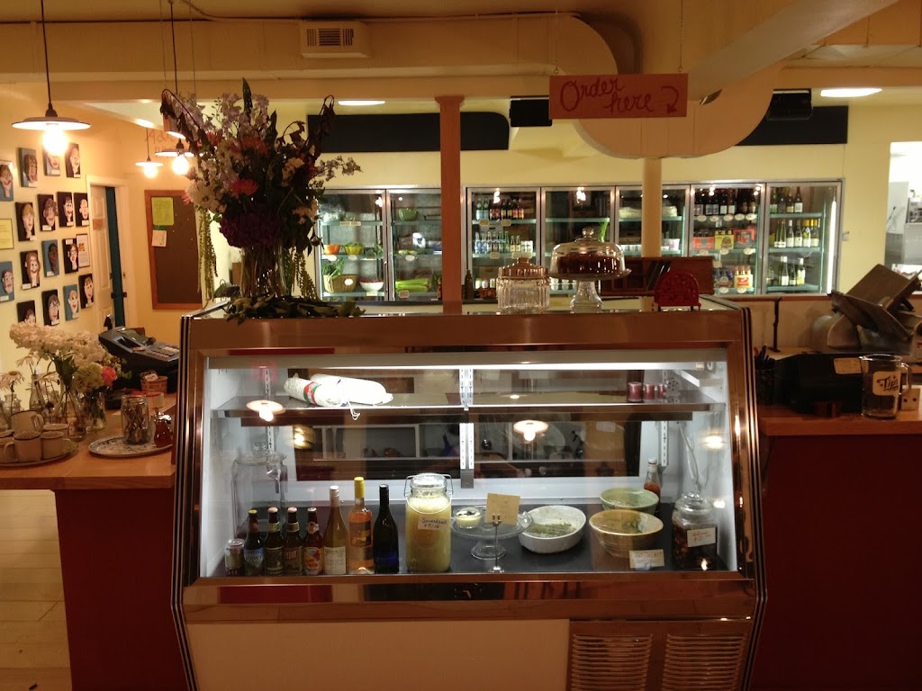 Ps & Qs Market | restaurant | 1301 NE Dekum St, Portland, OR 97211, USA | 5038948979 OR +1 503-894-8979