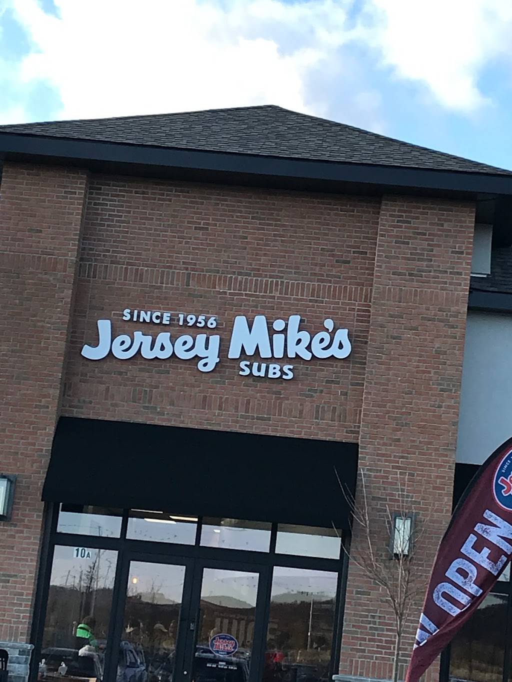 Jersey Mikes Subs | meal takeaway | 10 N Village Blvd suite a, Sparta, NJ 07871, USA | 9735122323 OR +1 973-512-2323