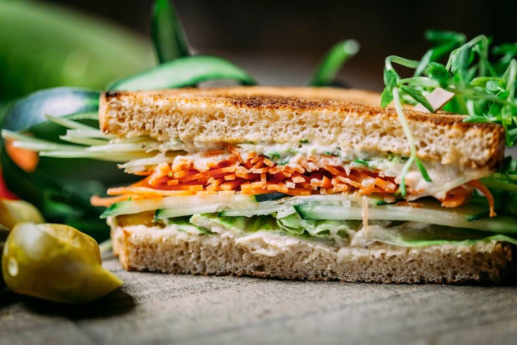 Juicery Kitchen | restaurant | 568 Union Ave, Brooklyn, NY 11211, USA | 7183873680 OR +1 718-387-3680