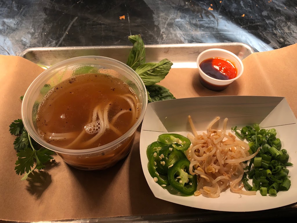 Saucys Sit-Down Bar.B.Q. | restaurant | 257 E Bank St suite c, Petersburg, VA 23803, USA | 8045043075 OR +1 804-504-3075