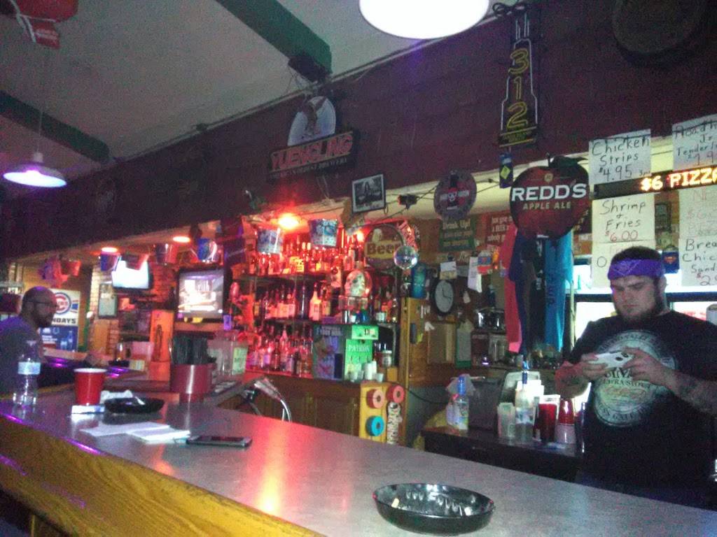 New Castle Roadhouse | restaurant | 1507 S Memorial Dr, New Castle, IN 47362, USA | 7655212100 OR +1 765-521-2100