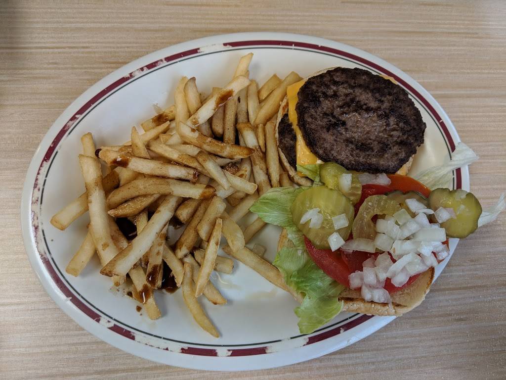 Huddle House | meal takeaway | 102 5th Ave, Eastman, GA 31023, USA | 4783745088 OR +1 478-374-5088