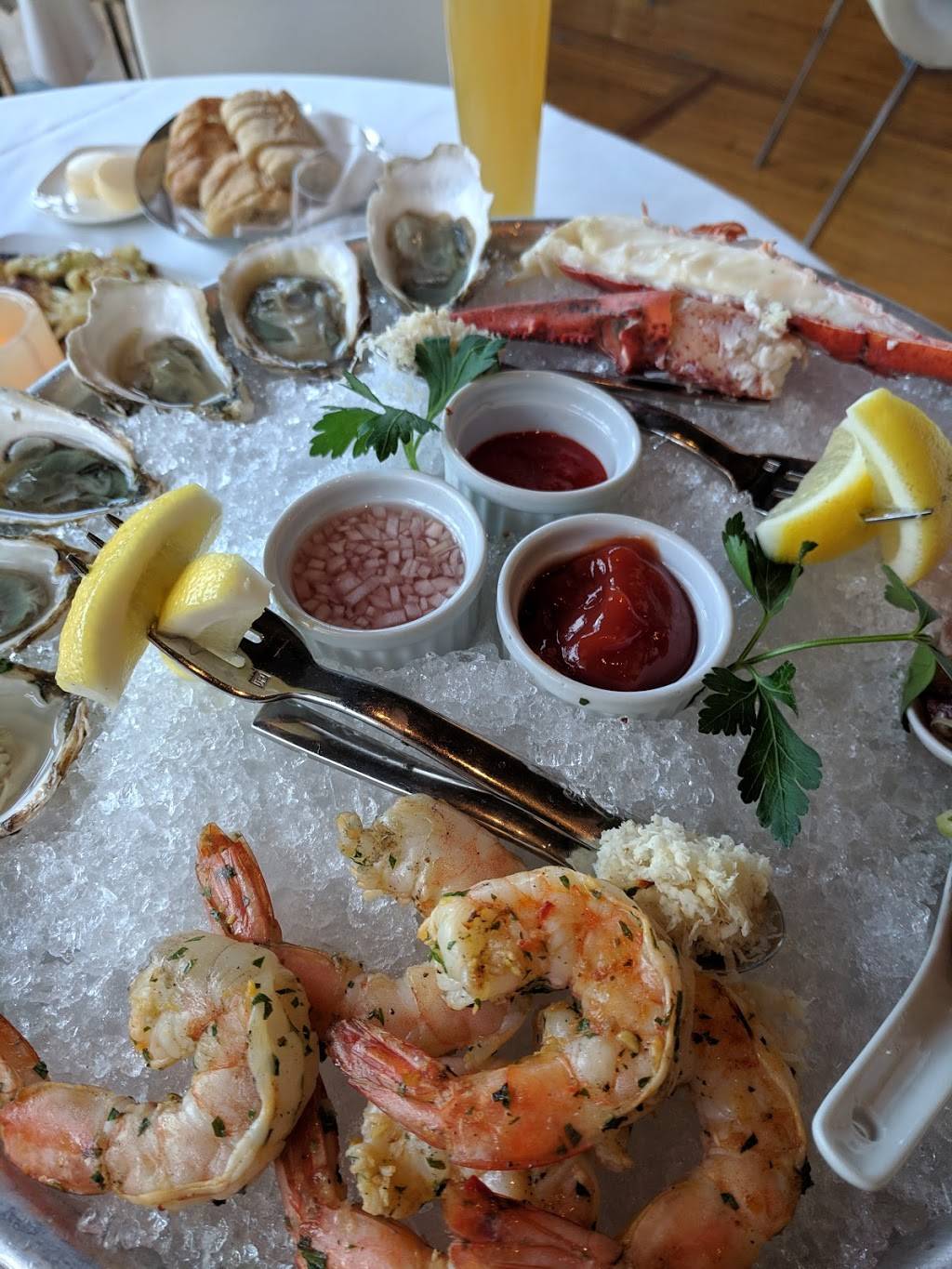 Café and Bar Lurcat | restaurant | 1624 Harmon Pl, Minneapolis, MN 55403, USA | 6124865500 OR +1 612-486-5500