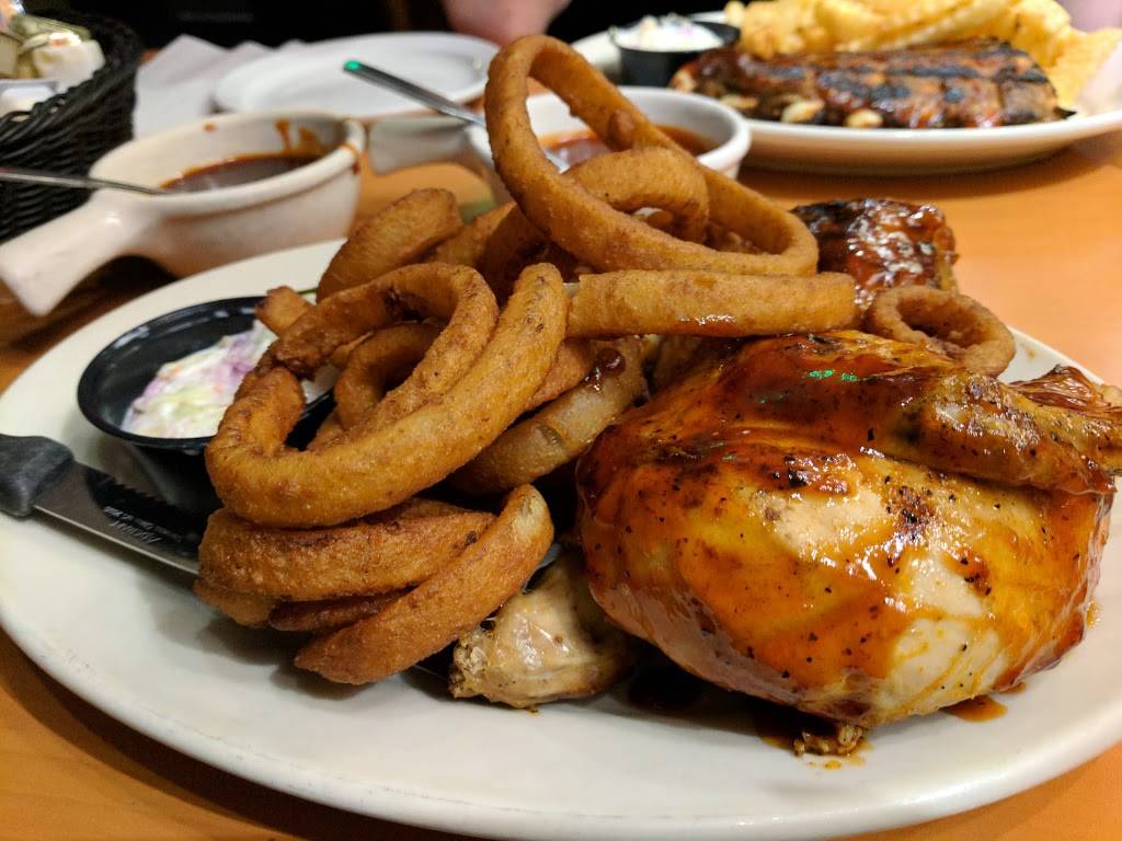 Twin Anchors Restaurant & Tavern | restaurant | 1655 N Sedgwick St, Chicago, IL 60614, USA | 3122661616 OR +1 312-266-1616