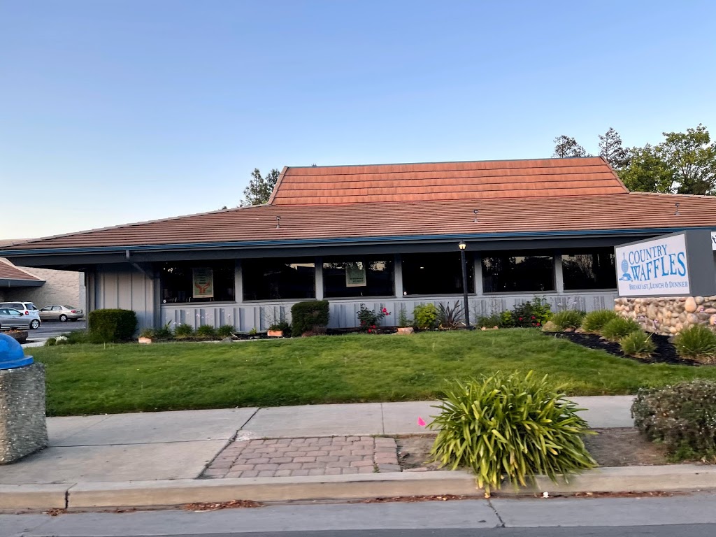 Country Waffles | restaurant | 15900 Monterey Rd, Morgan Hill, CA 95037, USA | 4082703900 OR +1 408-270-3900