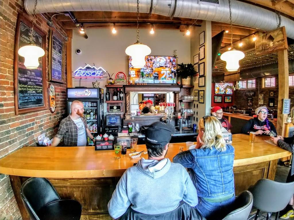 Sweet Ps Barbecue and Downtown Dive | restaurant | 410 W Jackson Ave, Knoxville, TN 37902, USA | 8652811738 OR +1 865-281-1738