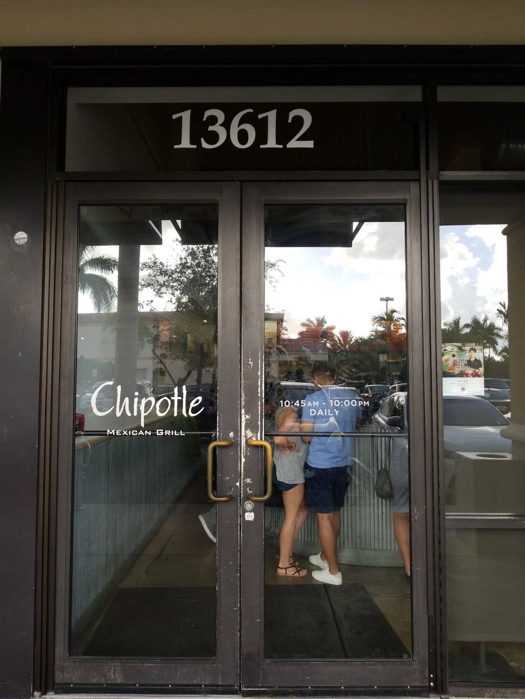 Chipotle Mexican Grill | restaurant | 13612 SW 88th St, Miami, FL 33186, USA | 3054086557 OR +1 305-408-6557