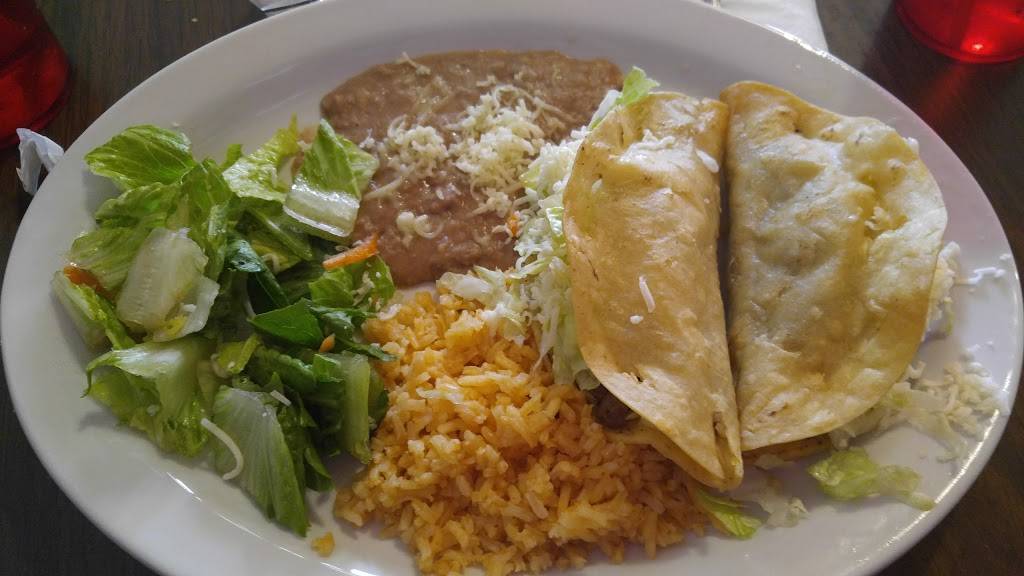 Birrieria y Mariscos El Apatzingan | restaurant | 215 N Douty St, Hanford, CA 93230, USA | 5595875087 OR +1 559-587-5087