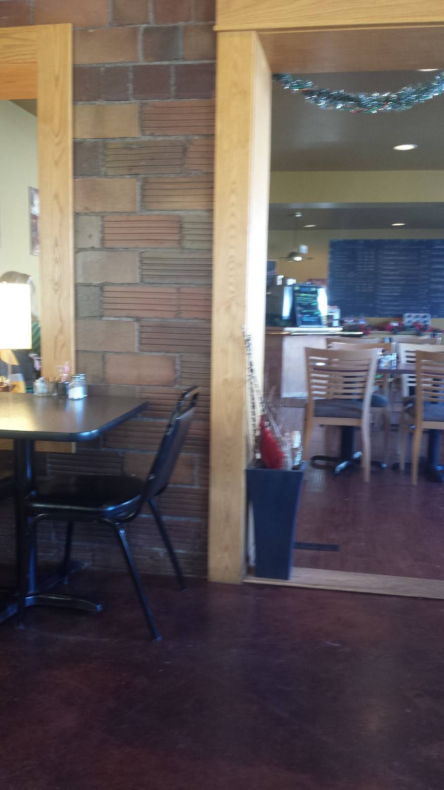 Downtown Deli | meal takeaway | 113 Railroad Ave SE, Mora, MN 55051, USA | 3206795555 OR +1 320-679-5555