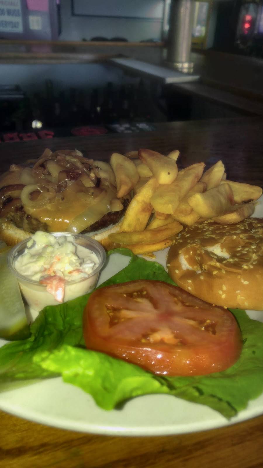 Crave Bar & Food Joynt | restaurant | 1204 W Rand Rd, Arlington Heights, IL 60004, USA | 8472592602 OR +1 847-259-2602