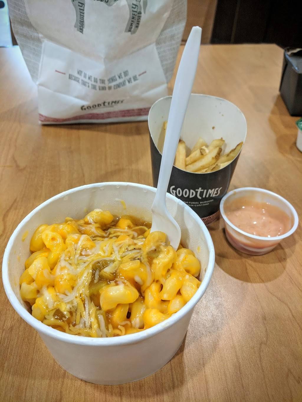 Good Times Burgers & Frozen Custard | restaurant | 100 S Union Blvd, Lakewood, CO 80228, USA | 3039699940 OR +1 303-969-9940