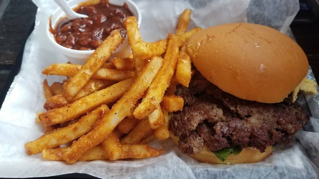 Burgerque LLC | restaurant | 3852 Cleveland Ave, Fort Myers, FL 33901, USA | 2392775700 OR +1 239-277-5700