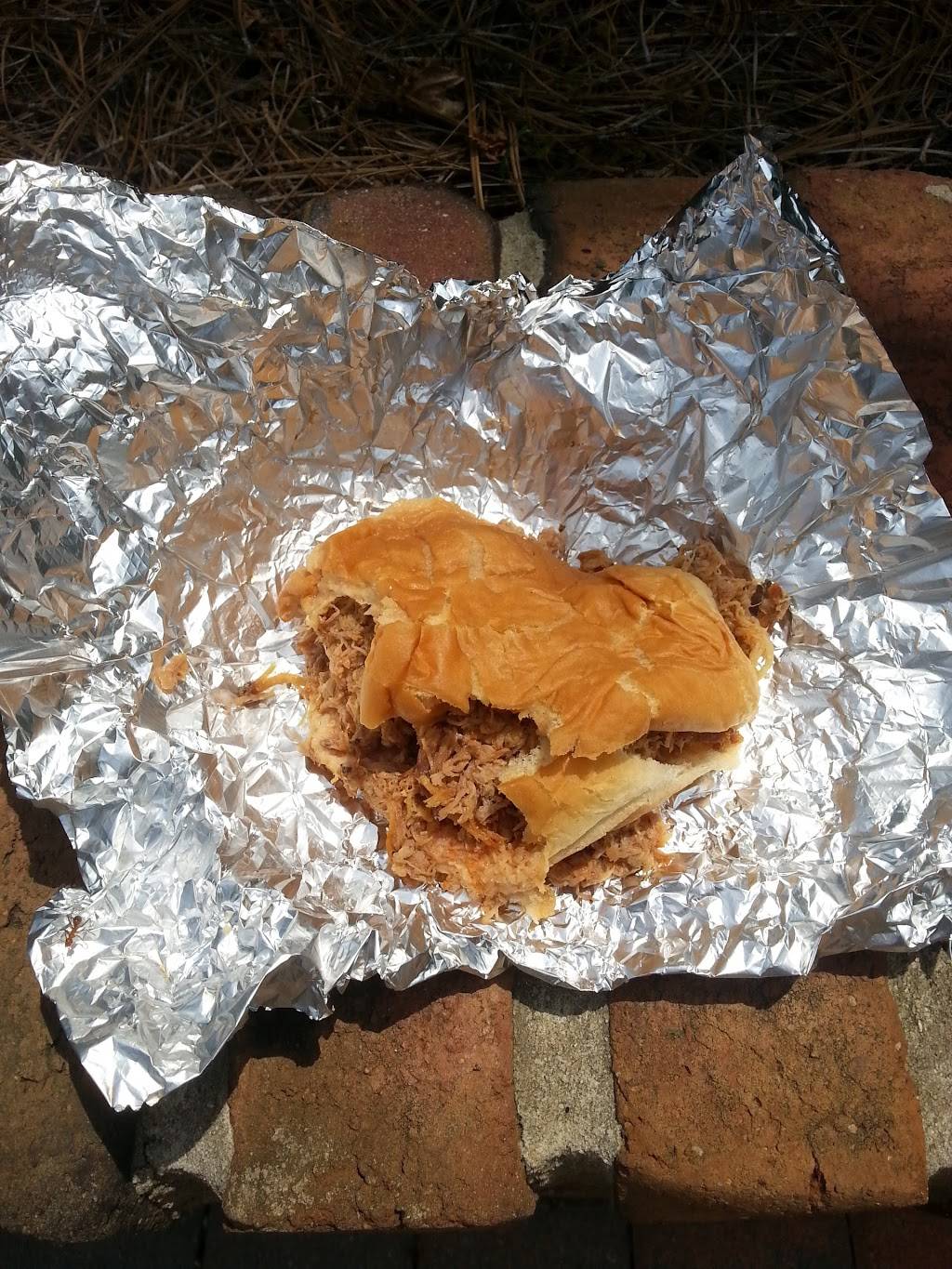 Lexington Style Trimmings | restaurant | 1513 E Center St Ext, Lexington, NC 27292, USA | 3362498211 OR +1 336-249-8211