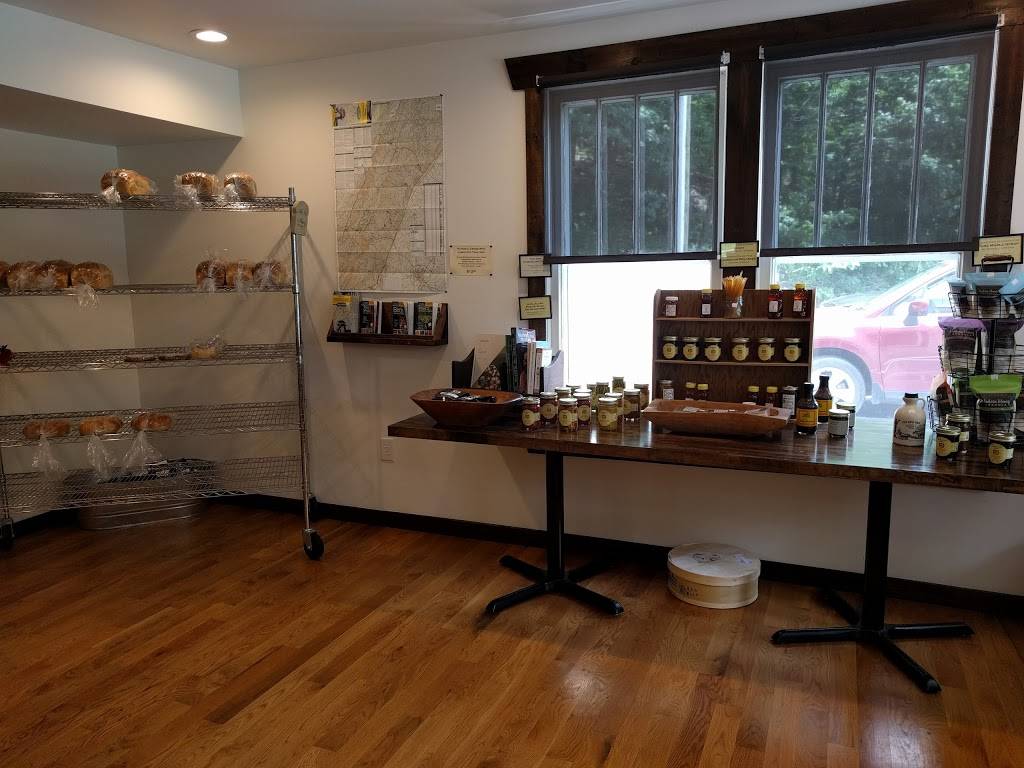 Whites Wayside | restaurant | 2175 Hanky Mountain Hwy, Churchville, VA 24421, USA | 5403378004 OR +1 540-337-8004