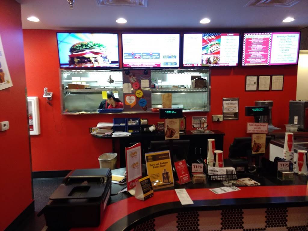 Teddys Bigger Burgers | restaurant | 324 E Washington St, Iowa City, IA 52240, USA | 3193546888 OR +1 319-354-6888
