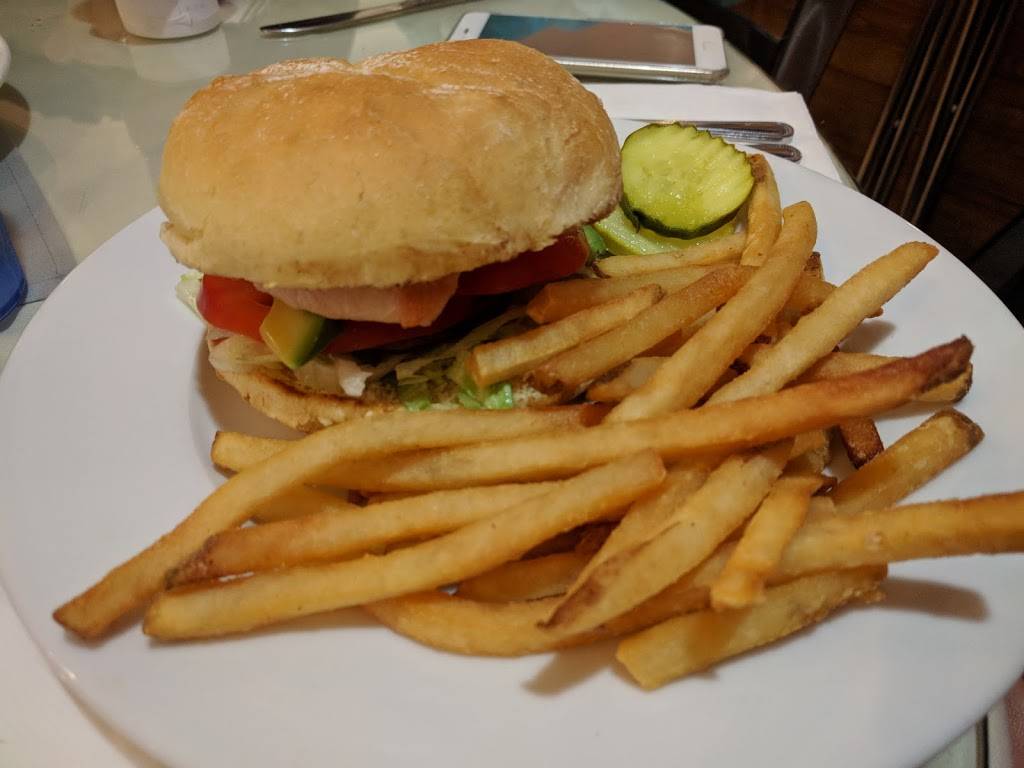 Fresh Ketch | restaurant | 462 Main St, Hyannis, MA 02601, USA | 5087718585 OR +1 508-771-8585