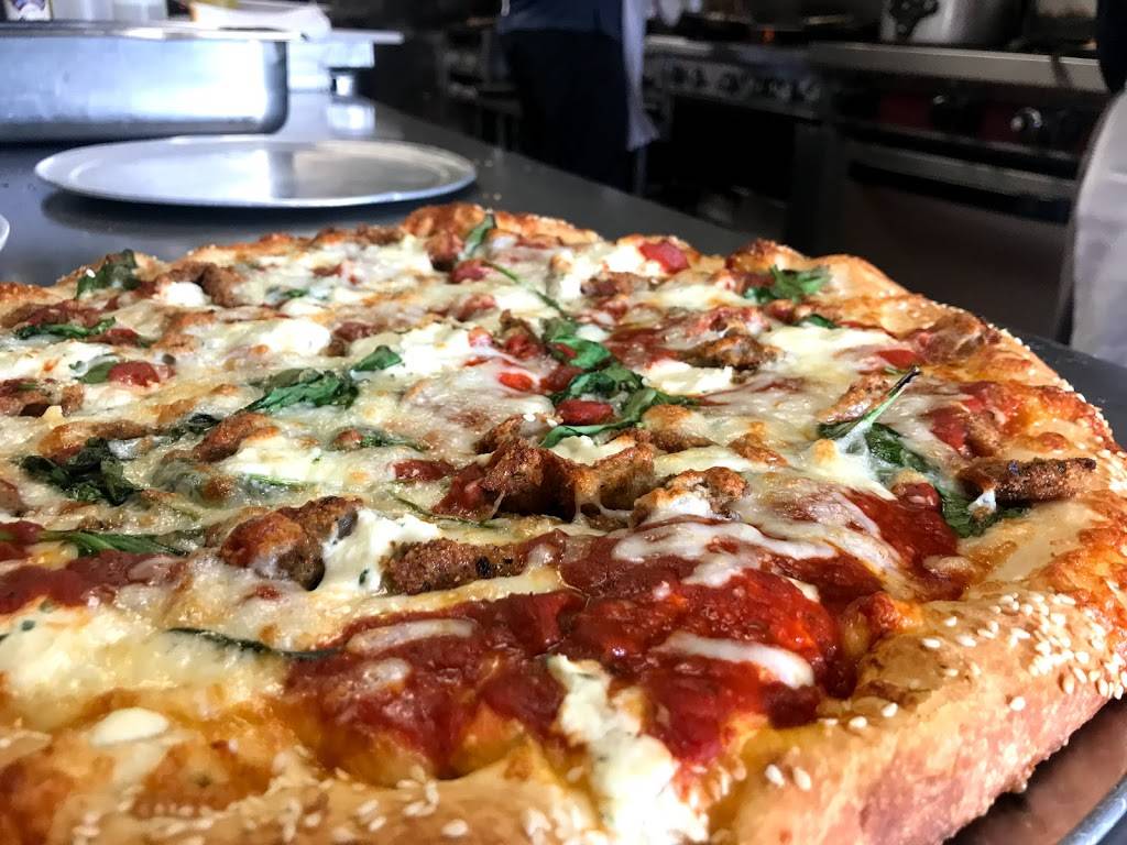 Joe Bologna Trattoria | restaurant | 2135 17 Mile Rd, Sterling Heights, MI 48310, USA | 5869395700 OR +1 586-939-5700