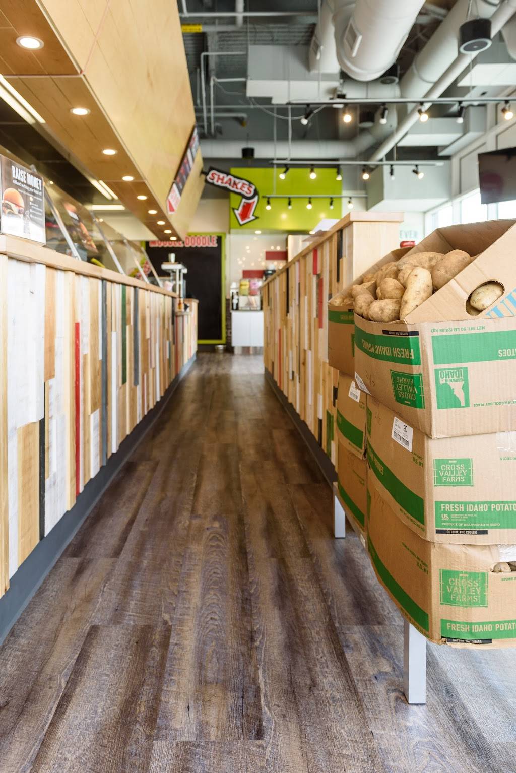 MOOYAH Burgers, Fries & Shakes | restaurant | 48 Highland Common E Ste 100, Hudson, MA 01749, USA | 9782613042 OR +1 978-261-3042