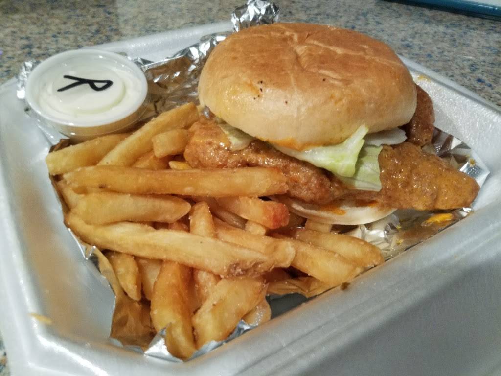 Good Time Charlies | restaurant | 3754 N Access Rd, Englewood, FL 34224, USA | 9414603010 OR +1 941-460-3010