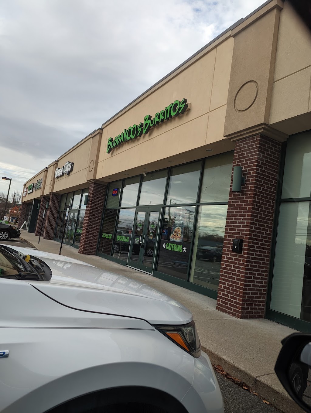 Bubbakoos Burritos | restaurant | 341 Amherst St, Nashua, NH 03063, USA | 6038802484 OR +1 603-880-2484