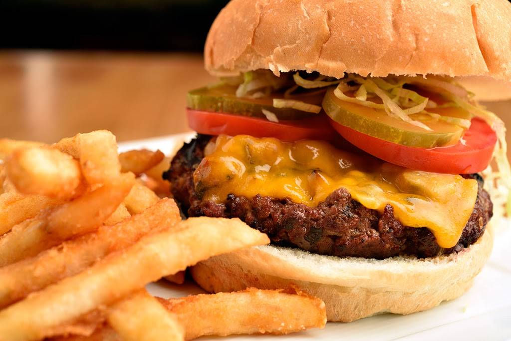 Francos Kitchen | restaurant | 10 W Oak St, Lodi, CA 95240, USA | 2094007164 OR +1 209-400-7164