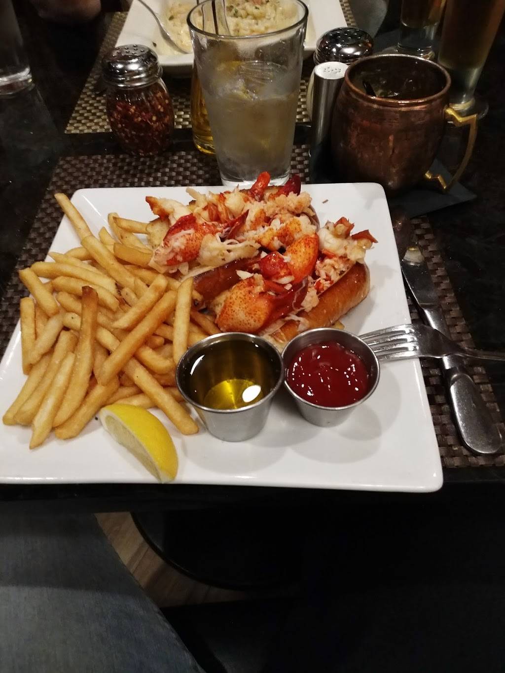 DAmelios Off the Boat Seafood | restaurant | 306 Revere St, Revere, MA 02151, USA | 7816296344 OR +1 781-629-6344