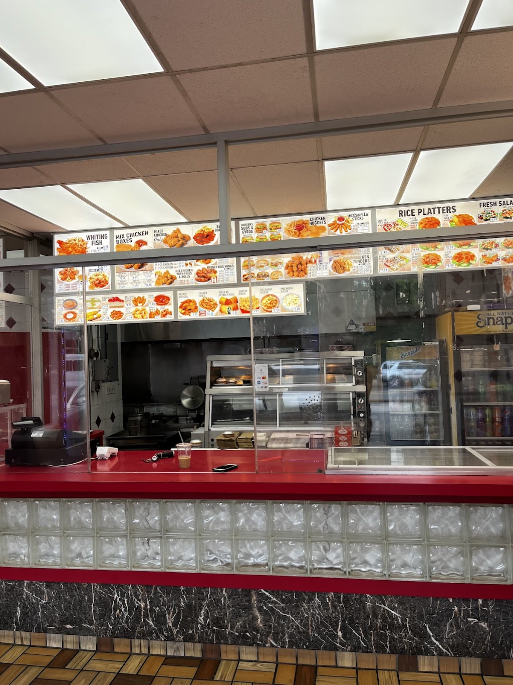 Crown Fried Chicken | restaurant | 189-03 Linden Blvd, Queens, NY 11412, USA | 7189780600 OR +1 718-978-0600