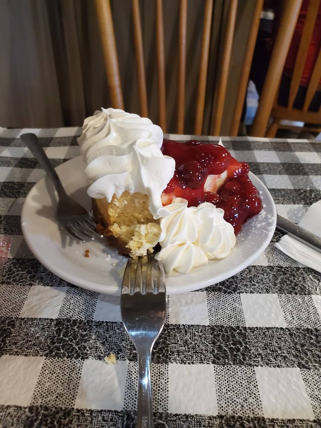 Kettles Back Home Cookin | restaurant | 317239 Hwy 6&10, Owen Sound, ON N4K 5N6, Canada | 5197940330 OR +1 519-794-0330