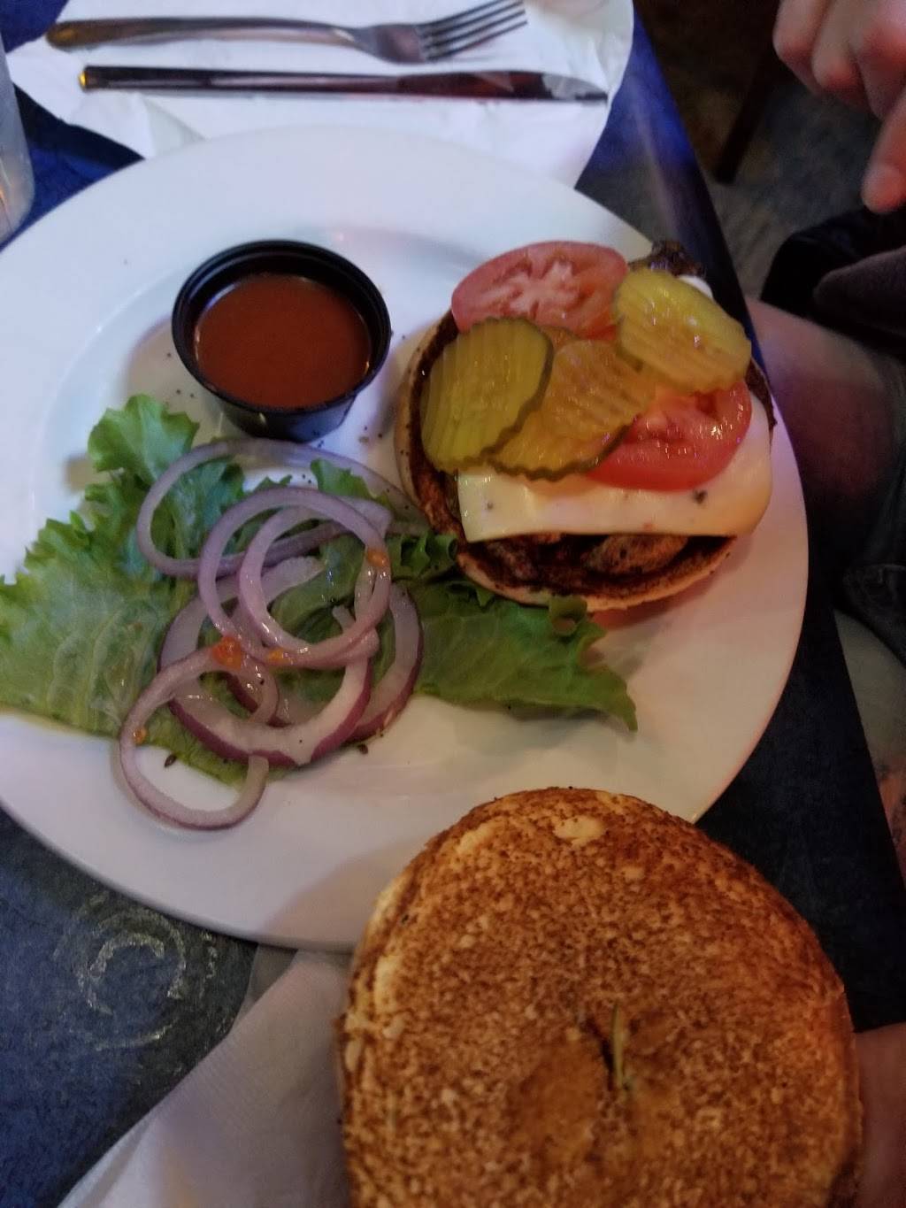 East End Grill | restaurant | 7956 Winchester Rd, Memphis, TN 38125, USA | 9014324256 OR +1 901-432-4256