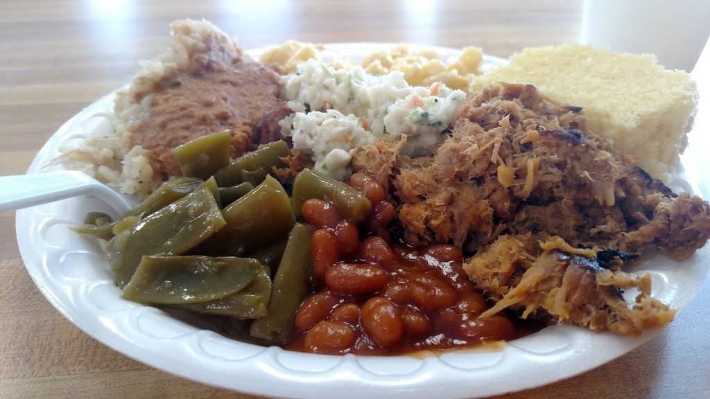 Big Ds BBQ Trough | restaurant | 2917 Church St, Conway, SC 29526, USA | 8433657485 OR +1 843-365-7485
