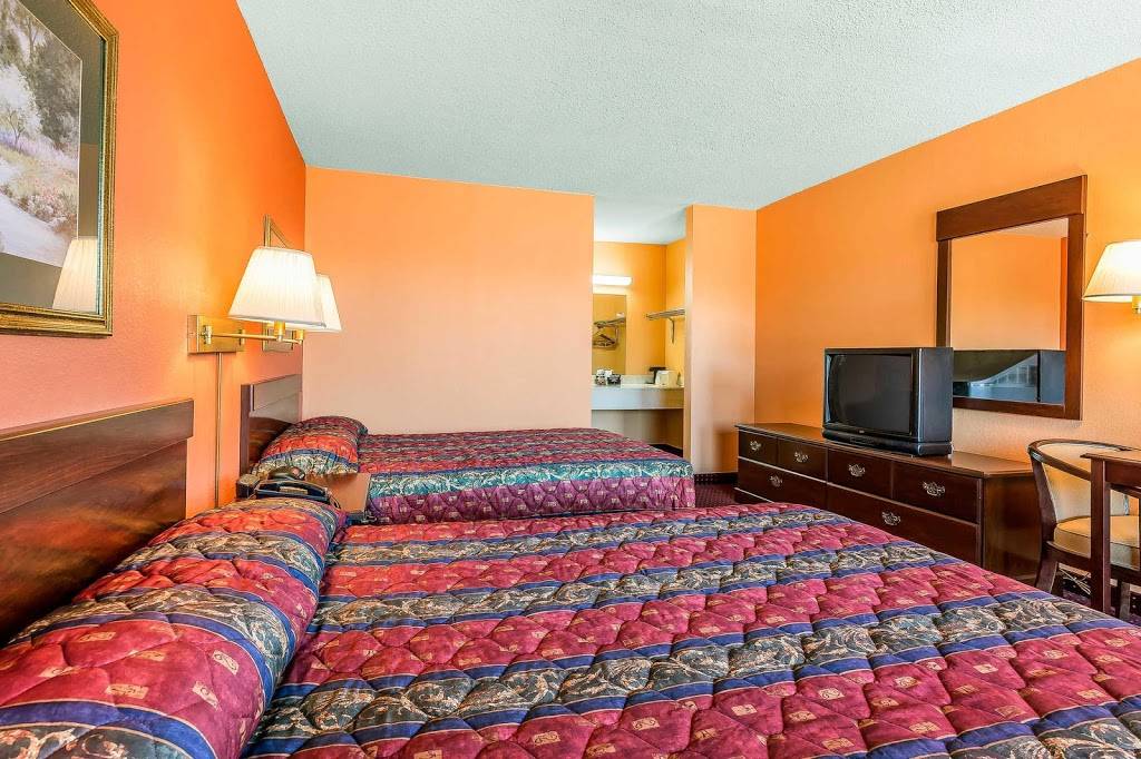 Econo Lodge | restaurant | 13705 Jones St, Lavonia, GA 30553, USA | 7064605888 OR +1 706-460-5888