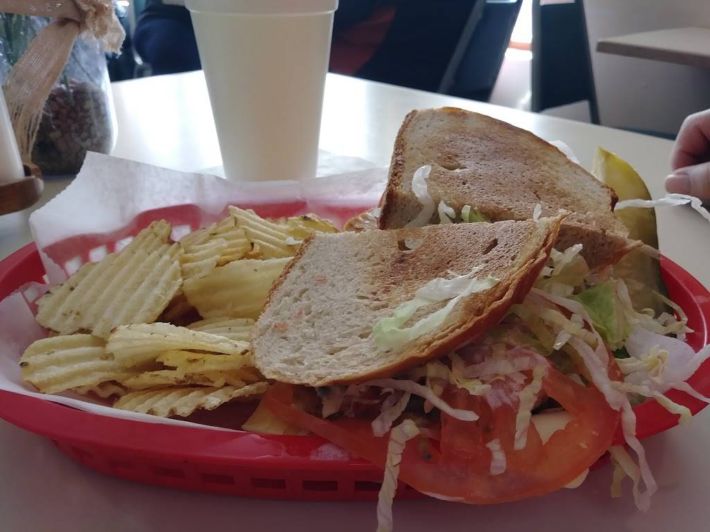 Wanigan Eatery | restaurant | 1905 S Wenona St, Bay City, MI 48706, USA | 9898928303 OR +1 989-892-8303