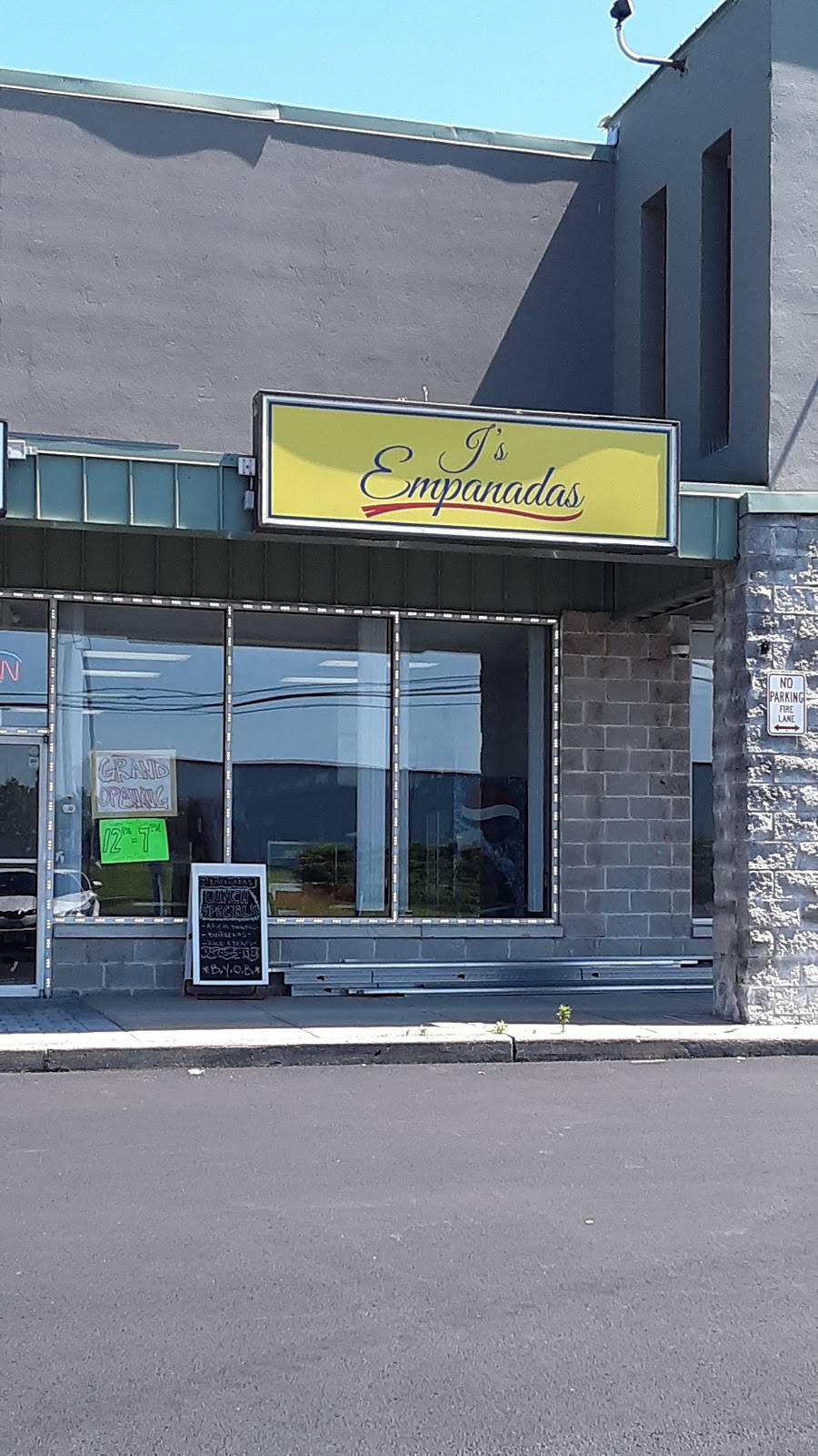 Js Empanadas | restaurant | 111 NJ-35, Cliffwood, NJ 07721, USA | 3475451928 OR +1 347-545-1928