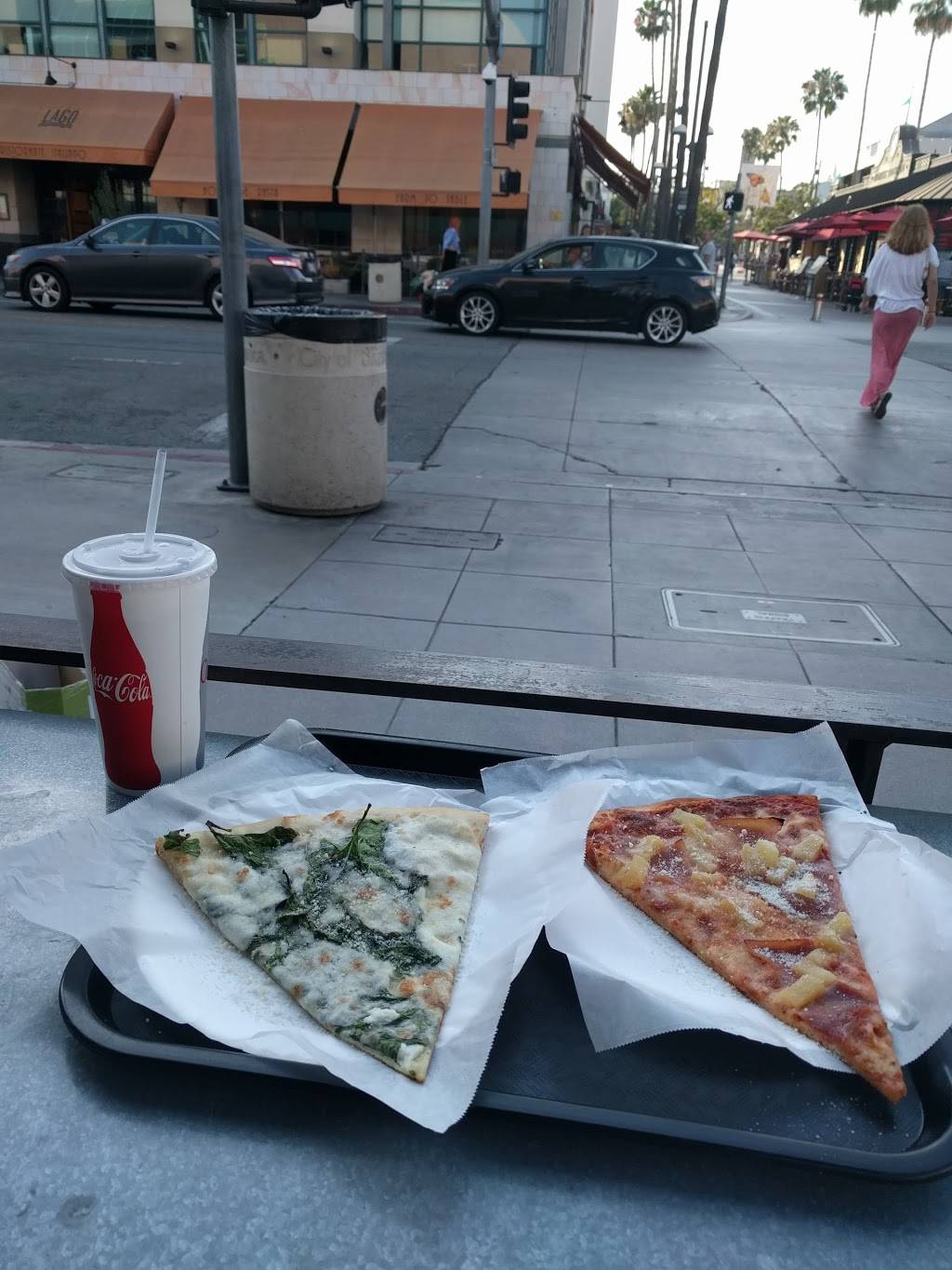 Stefanos Pizzerias | restaurant | 1310 3rd St, Santa Monica, CA 90401, USA | 3105872429 OR +1 310-587-2429