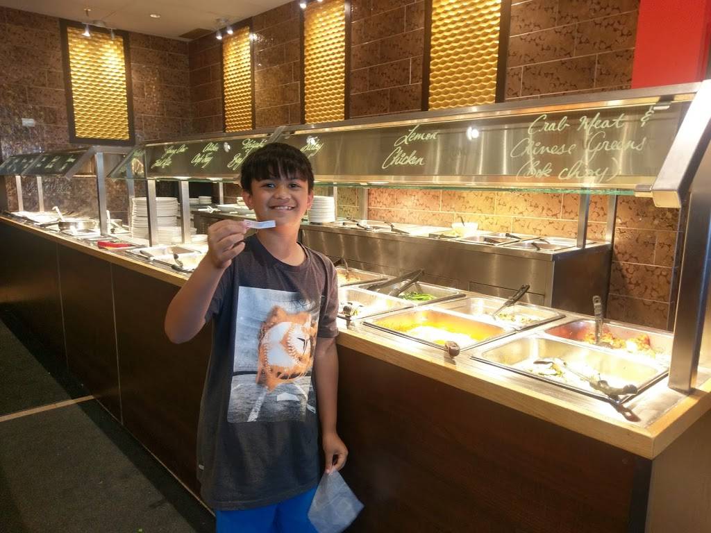 Golden Palace Restaurant | restaurant | 9886 Torbram Rd, Brampton, ON L6S 3L9, Canada | 9057917700 OR +1 905-791-7700