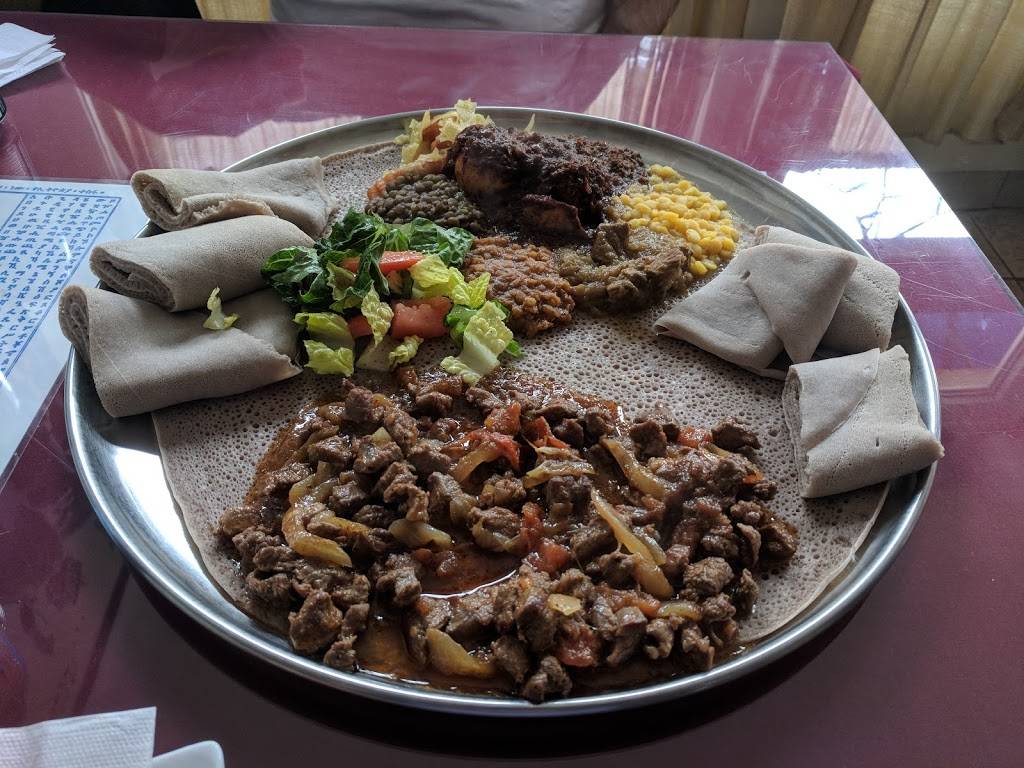 Blue Nile Ethiopian | restaurant | 707 Gladstone Ave, Ottawa, ON K1R 5N9, Canada | 6133210774 OR +1 613-321-0774