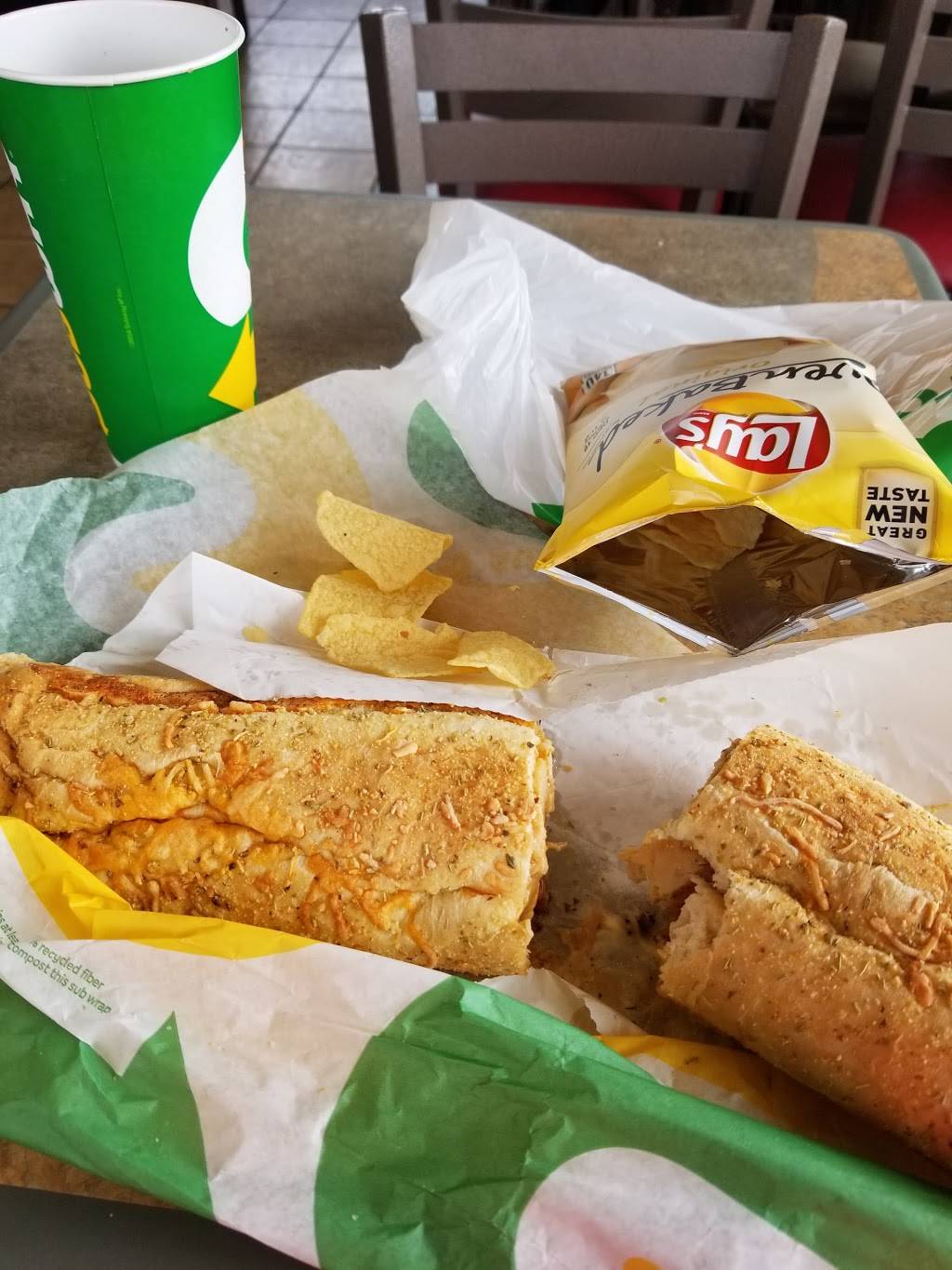 Subway | restaurant | 5415 Dyer St, El Paso, TX 79904, USA | 9155640593 OR +1 915-564-0593