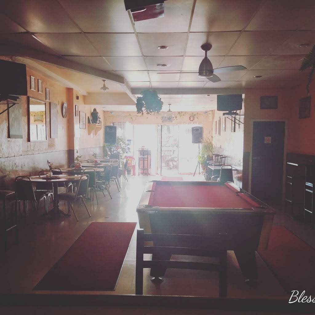 SS Curry & Roti | restaurant | 415 Royal York Rd, Etobicoke, ON M8Y 2R8, Canada | 4165217397 OR +1 416-521-7397