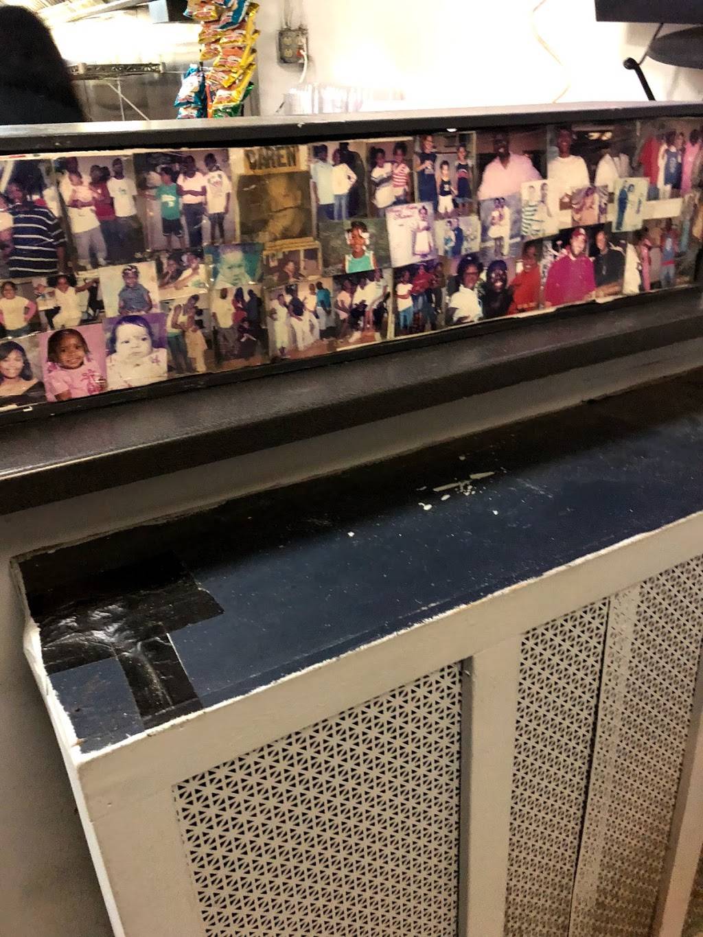 Corfu Pizza | restaurant | 6730 Old York Rd, Philadelphia, PA 19126, USA | 2159246570 OR +1 215-924-6570