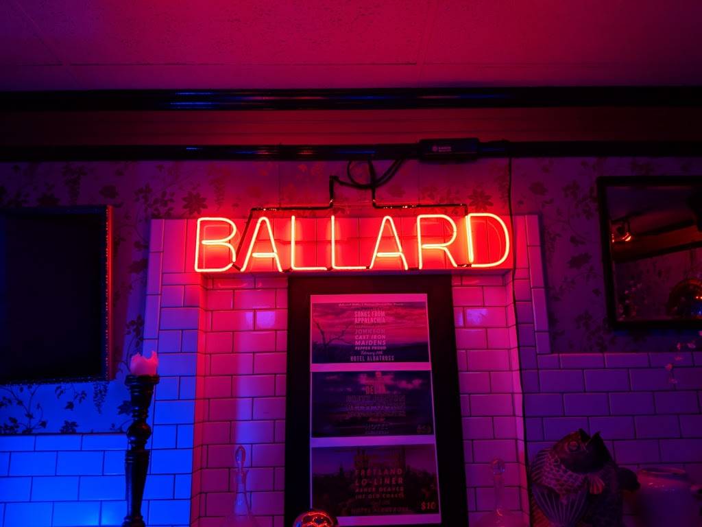 Hotel Albatross | restaurant | 2319 NW Market St, Seattle, WA 98107, USA | 2065666181 OR +1 206-566-6181