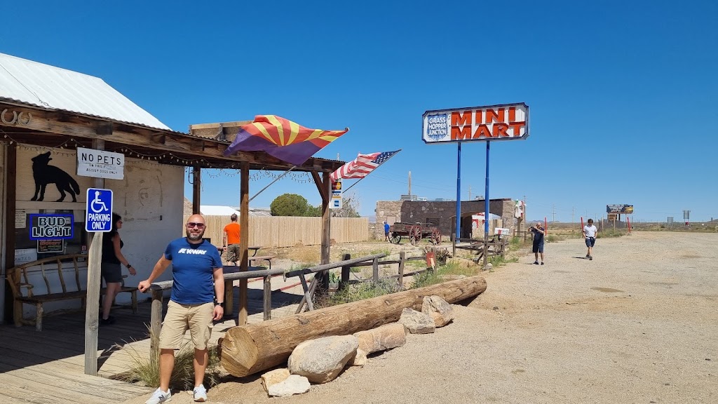 Fat Tonys | restaurant | 9313 US-93, Golden Valley, AZ 86413, USA | 9285652635 OR +1 928-565-2635