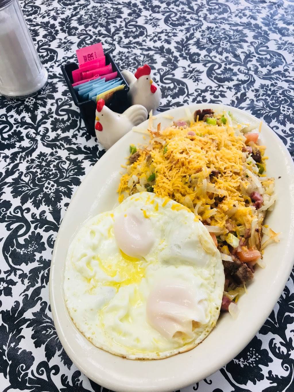 Sonias Diner | restaurant | 209B Henslee Dr, Dickson, TN 37055, USA | 6153757357 OR +1 615-375-7357