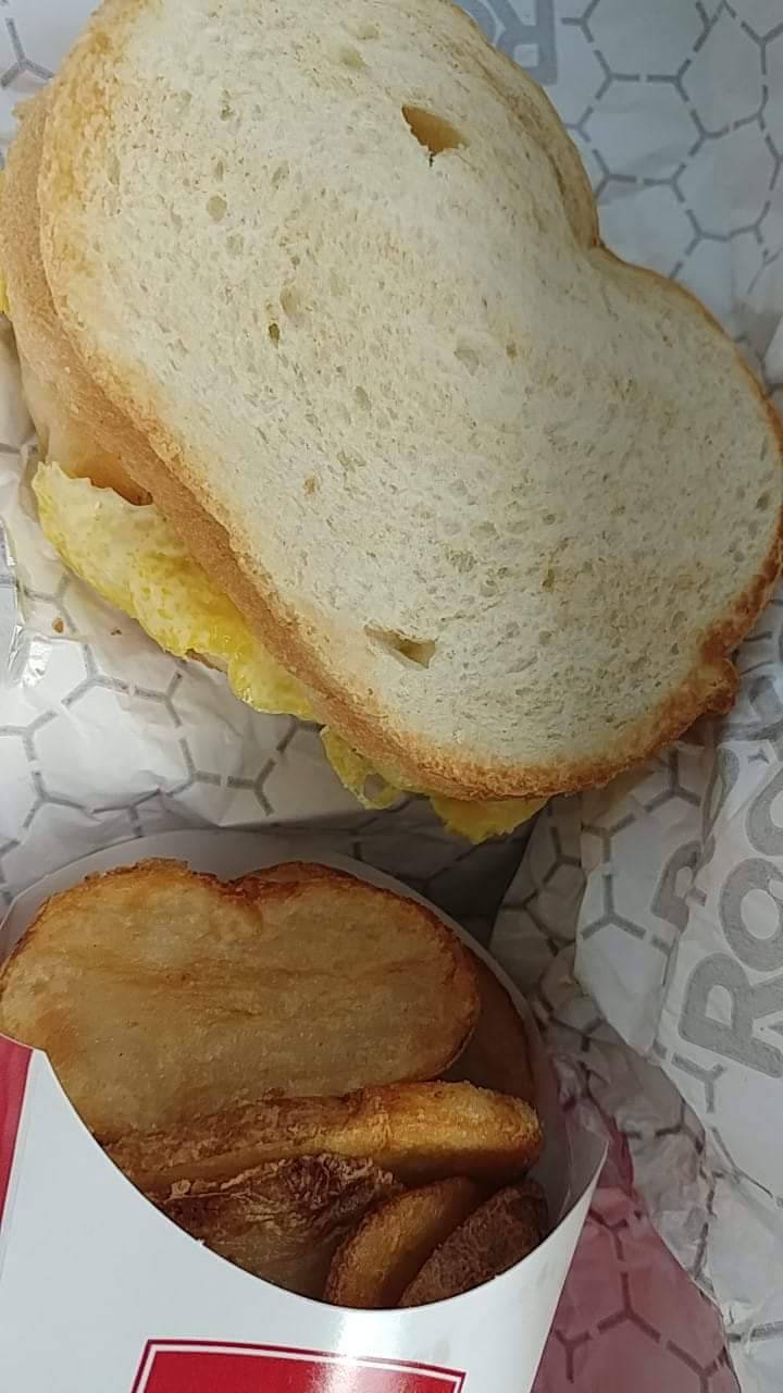 Roy Rogers | restaurant | 451 S King St, Leesburg, VA 20175, USA | 7037775551 OR +1 703-777-5551