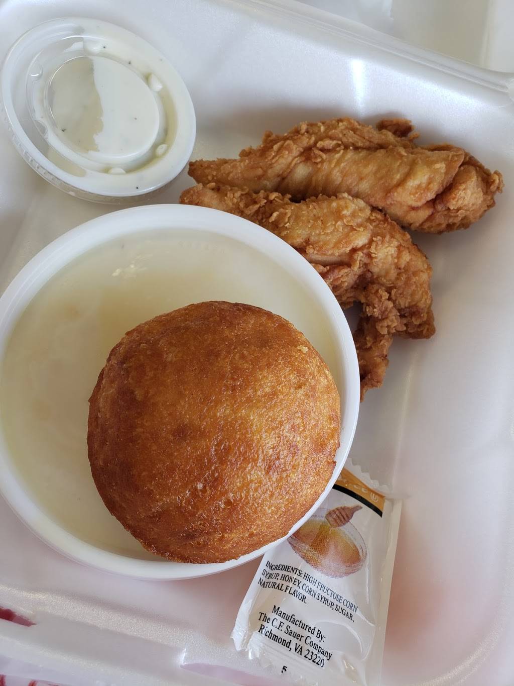 Pollards Chicken at London Bridge | restaurant | 100 London Bridge Rd, Virginia Beach, VA 23454, USA | 7573402565 OR +1 757-340-2565