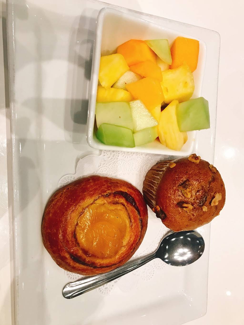 Hangar Bar and Grill | restaurant | 1471 N 4th St, San Jose, CA 95112, USA | 4084520200 OR +1 408-452-0200