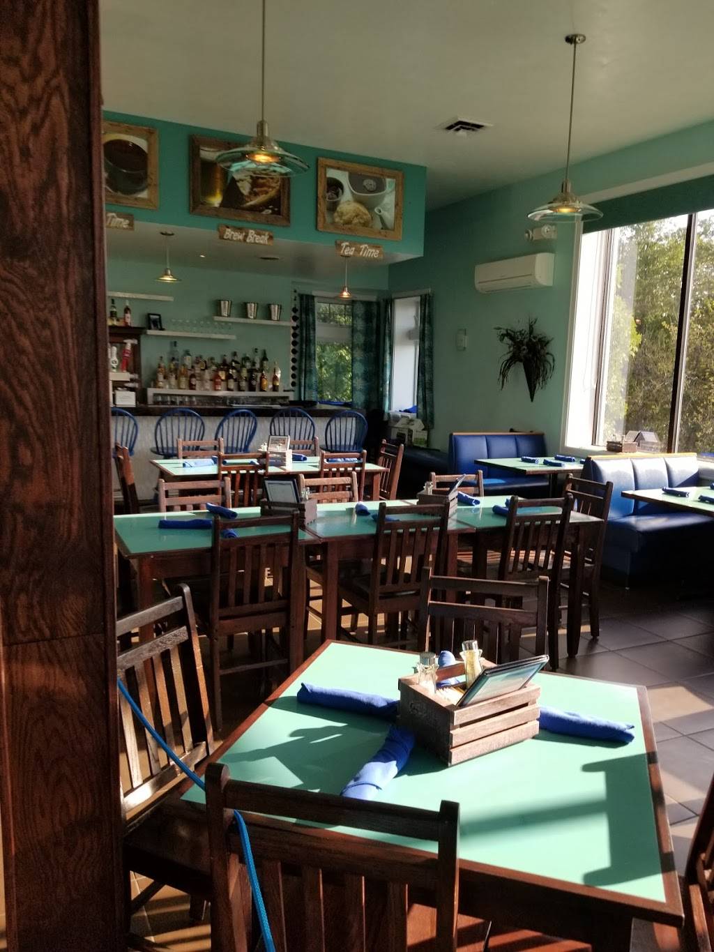 The Harbor View Grill | restaurant | 7821 Horseshoe Bay Rd, Egg Harbor, WI 54209, USA | 9208685064 OR +1 920-868-5064